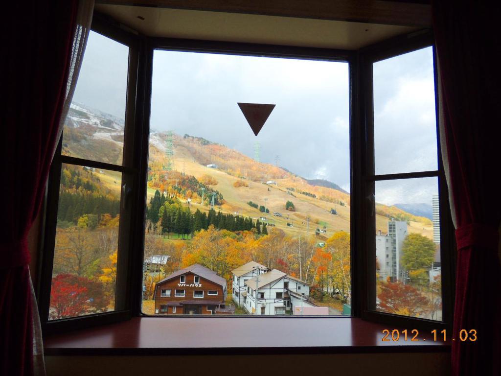Naeba Lodge Oka Yuzawa  Buitenkant foto